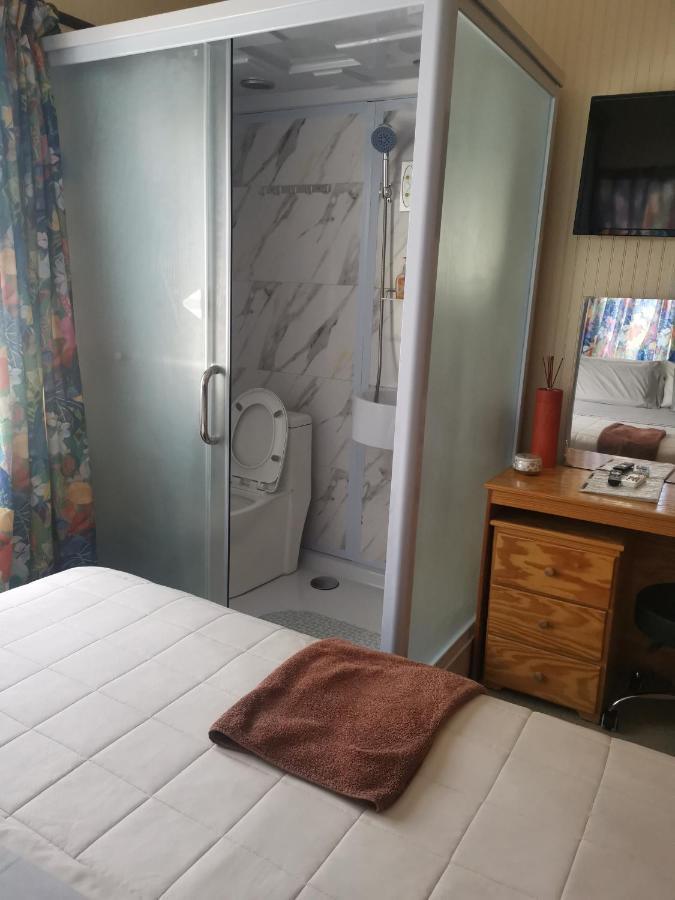 Eko Cozy Guest House St. John's Exterior foto