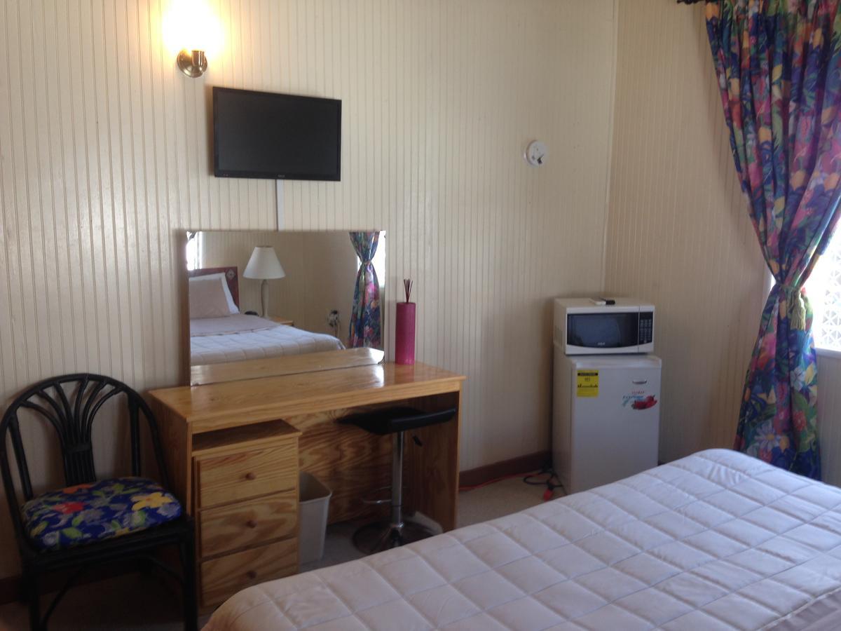 Eko Cozy Guest House St. John's Exterior foto